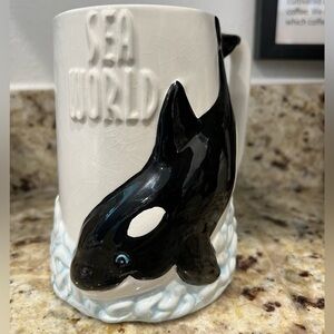 Vintage oversized Sea World SHAMU mug.  Dated 1992.